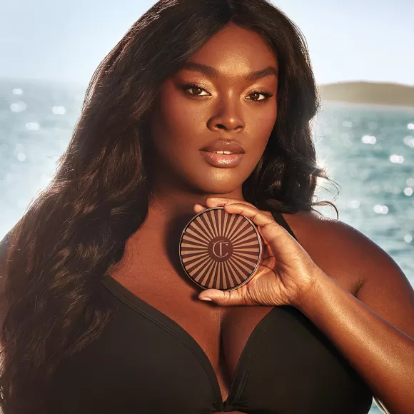 Charlotte Tilbury Cream Bronzer>Beautiful Skin Sun-Kissed Glow Bronzer