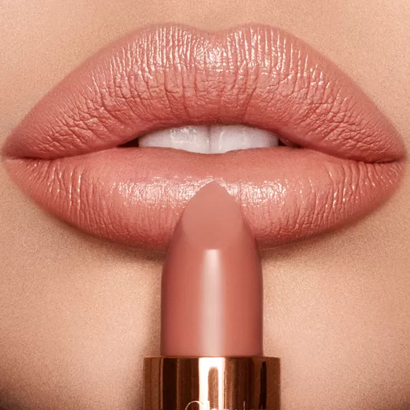 Charlotte Tilbury Lipstick>K.I.S.S.I.N.G