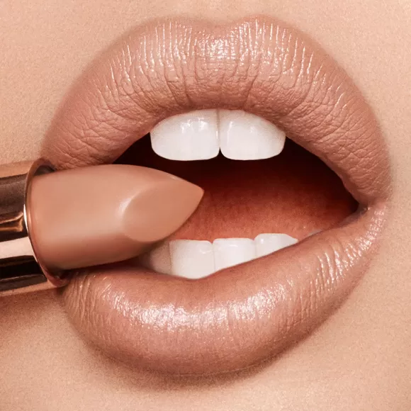 Charlotte Tilbury Lipstick>K.I.S.S.I.N.G