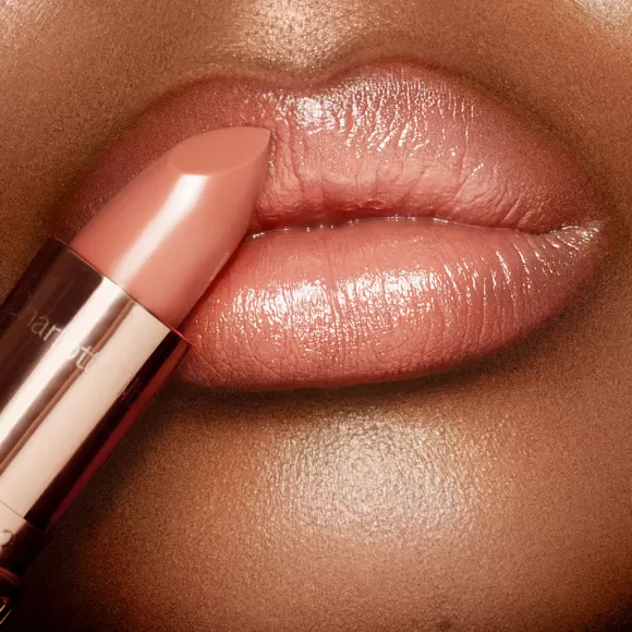 Charlotte Tilbury Lipstick>K.I.S.S.I.N.G